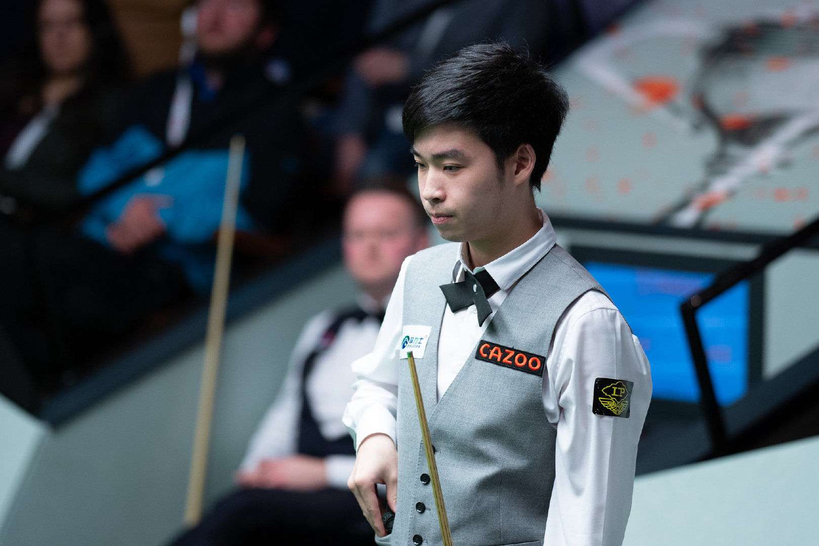 两人在此前 两人在此前